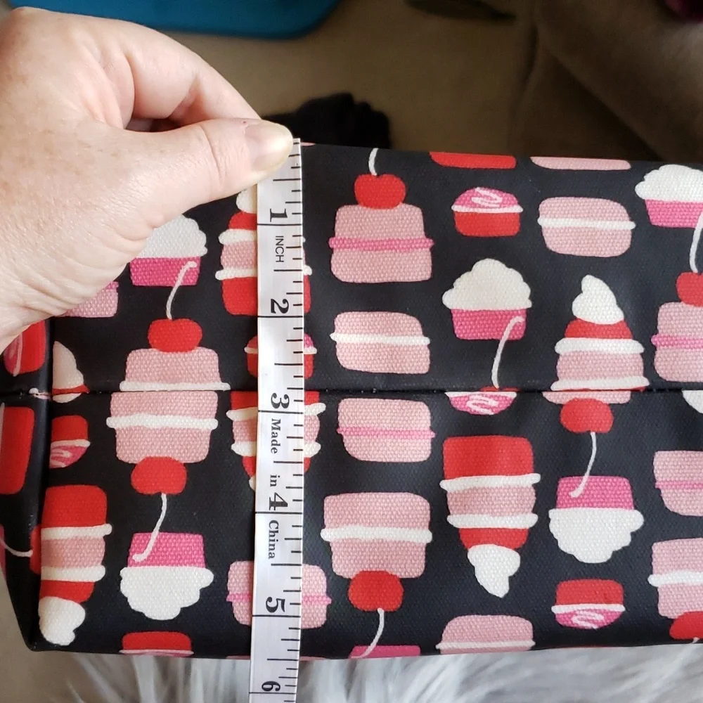 Kate Spade Cupcake Tote ♡